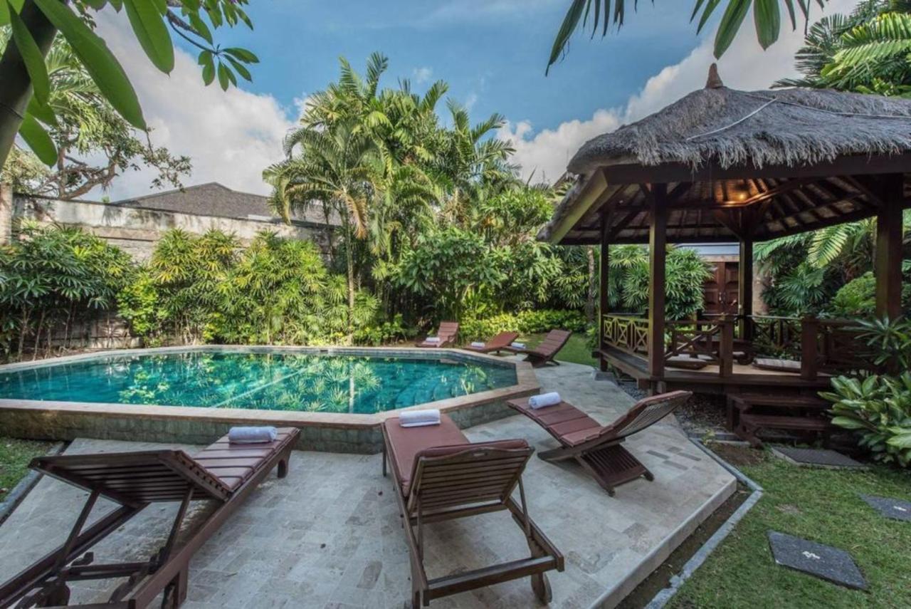 New Daria Villas Seminyak Eksteriør bilde