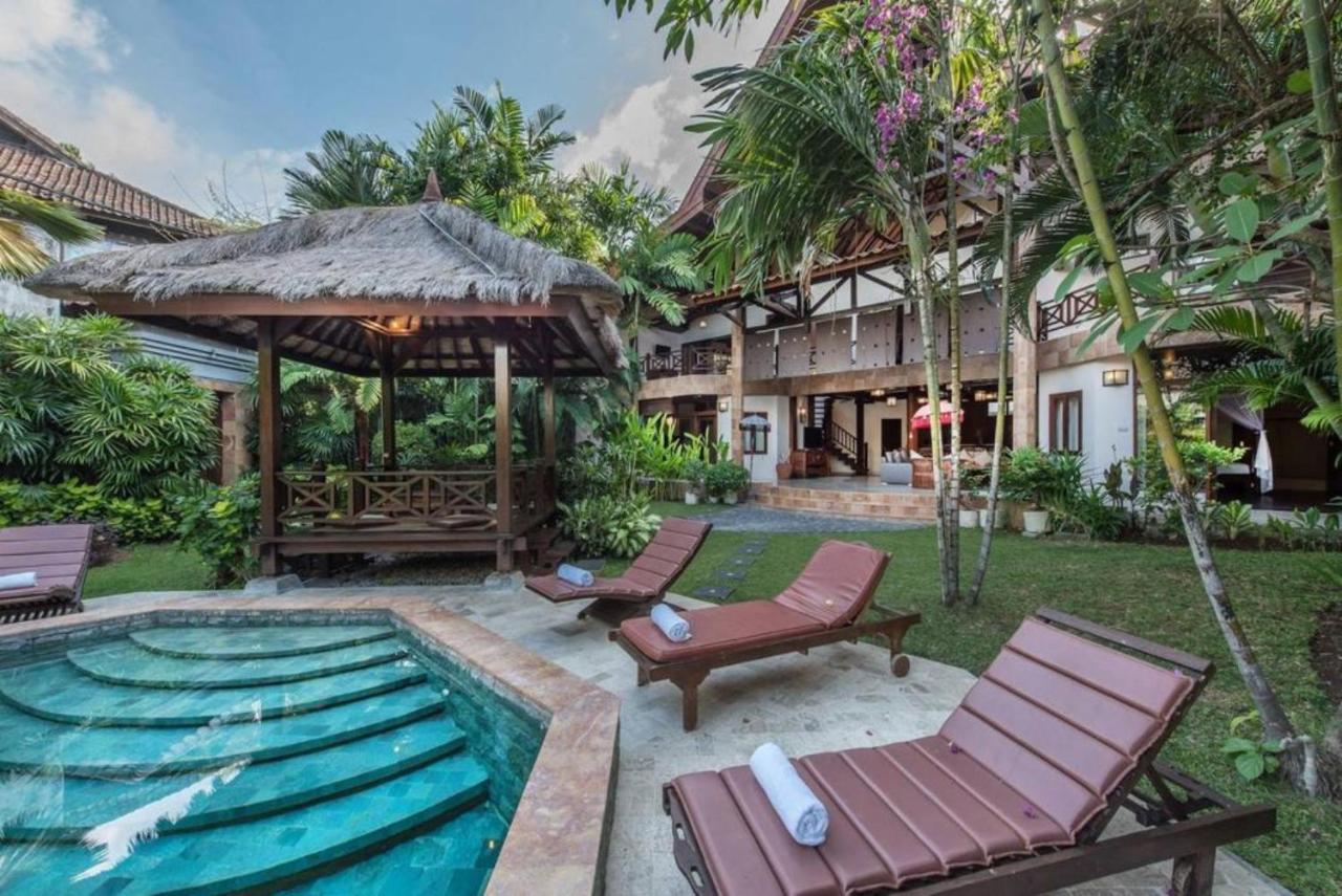 New Daria Villas Seminyak Eksteriør bilde